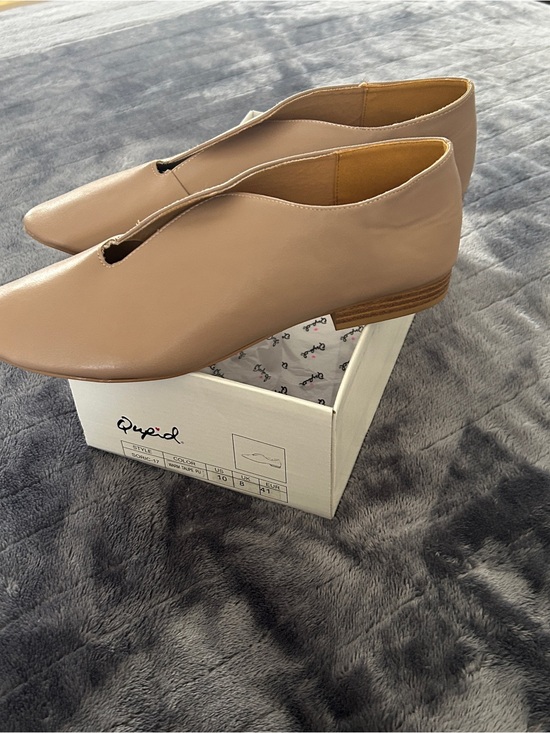 Qupid Shoes - Qupid Women's Beige Pointed Slip-On Flats with V-Cut